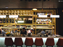 Flynn Dine & Bar, Bar Cozy Di Daerah Mega Kuningan 