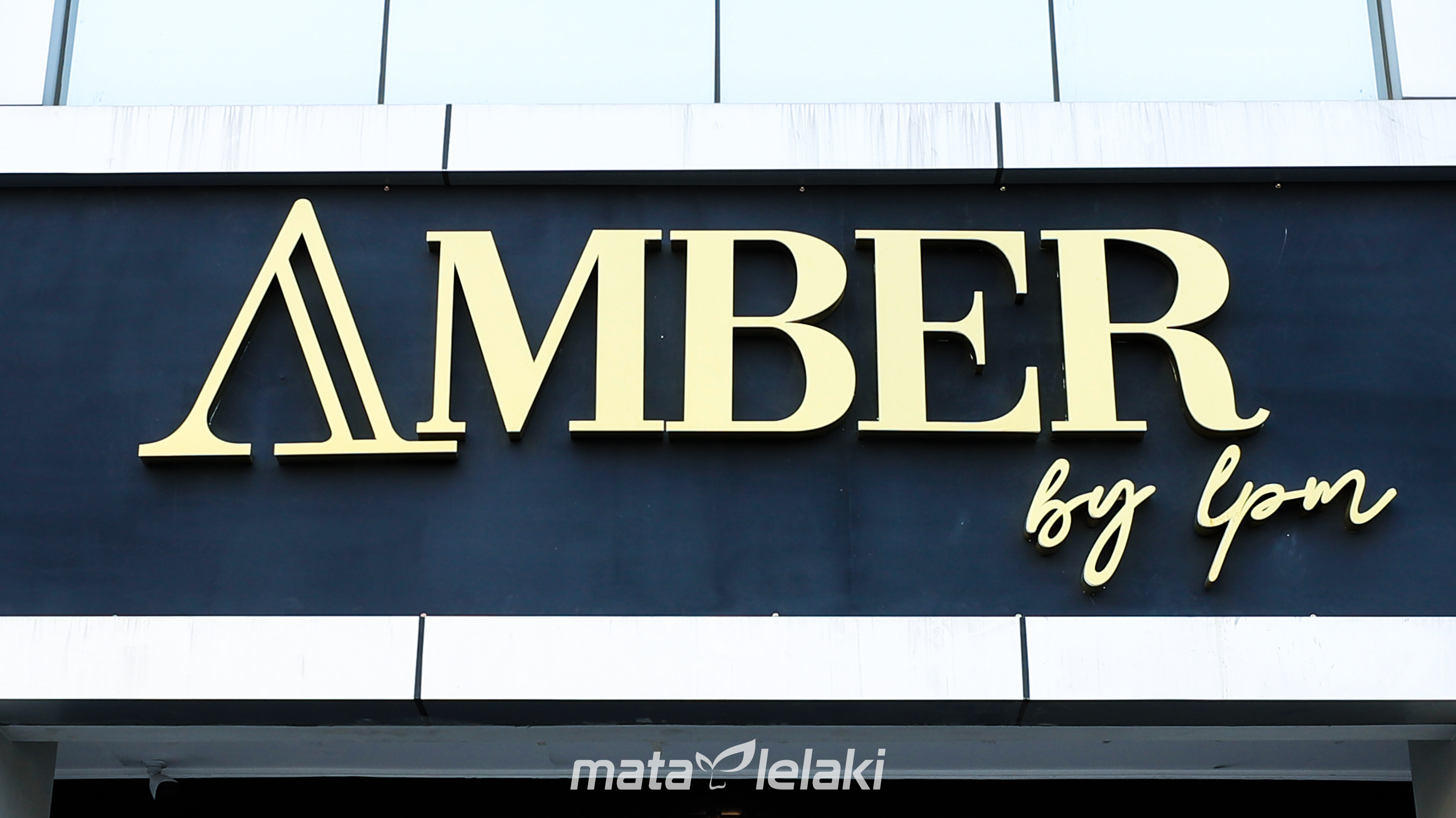 Uniknya Amber Cafe, Resto dengan Fasilitas KTV