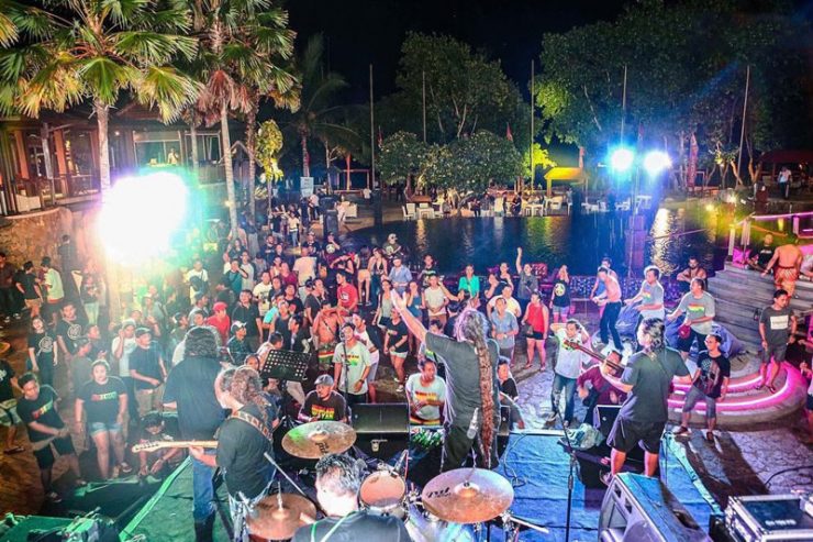4 Beach Club di Bali dengan Fasilitas Kolam Renang dan Biaya Masuk Gratis