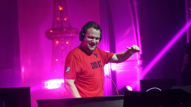 Jeffrey Sutorius, Mantan Pemain PSV Eindhoven yang Menjadi DJ Ternama