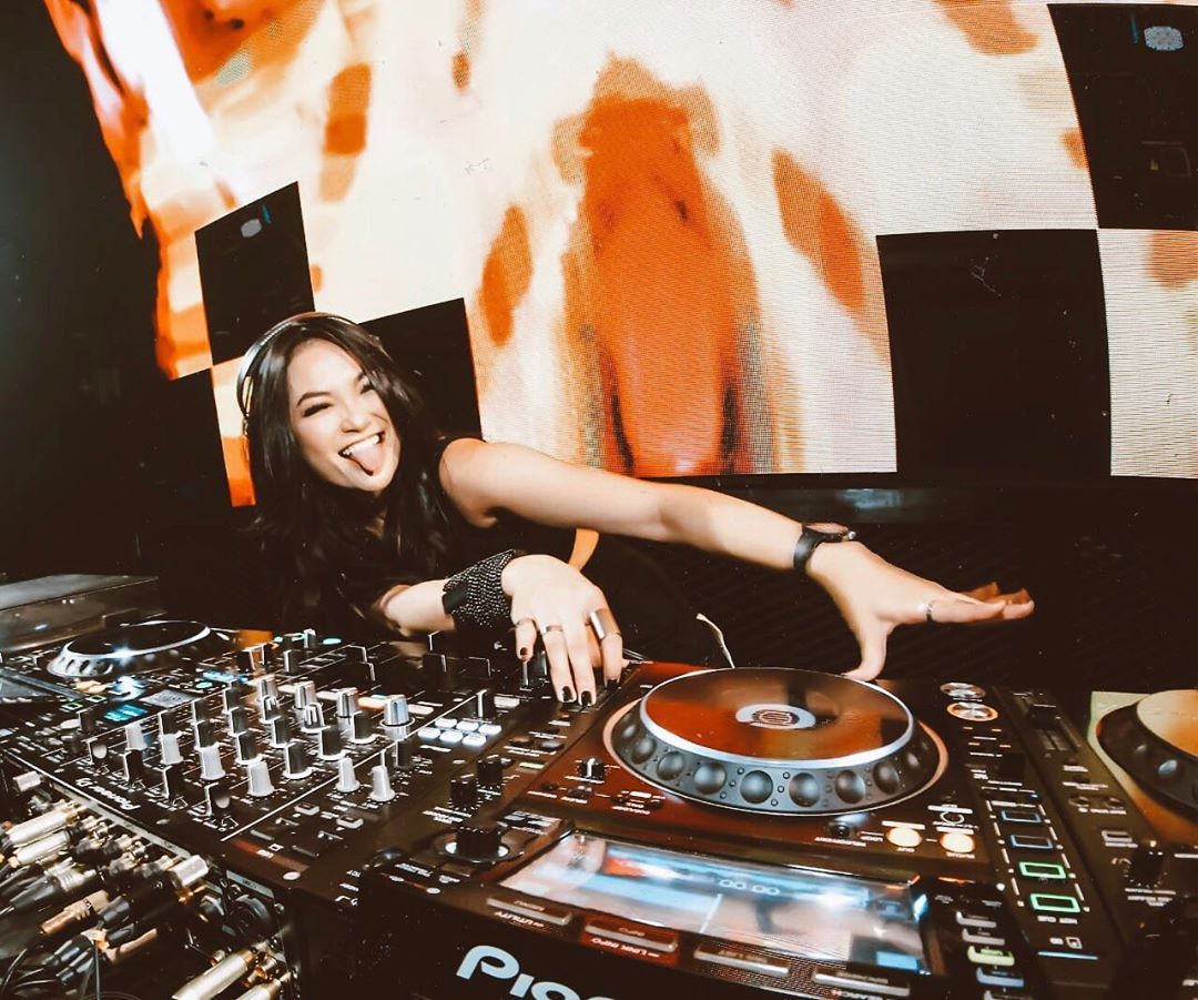 Nathalie Adelia, Mantan Model yang Berubah Menjadi DJ Sexy