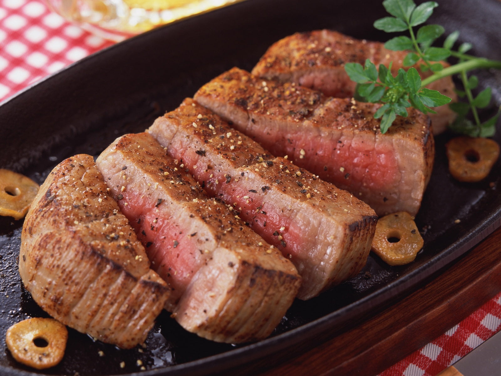 Mengenal Tingkat Kematangan Daging Steak