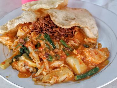 Menikmati Gado-Gado Legendaris Di Gado - Gado Direksi Taman Sari