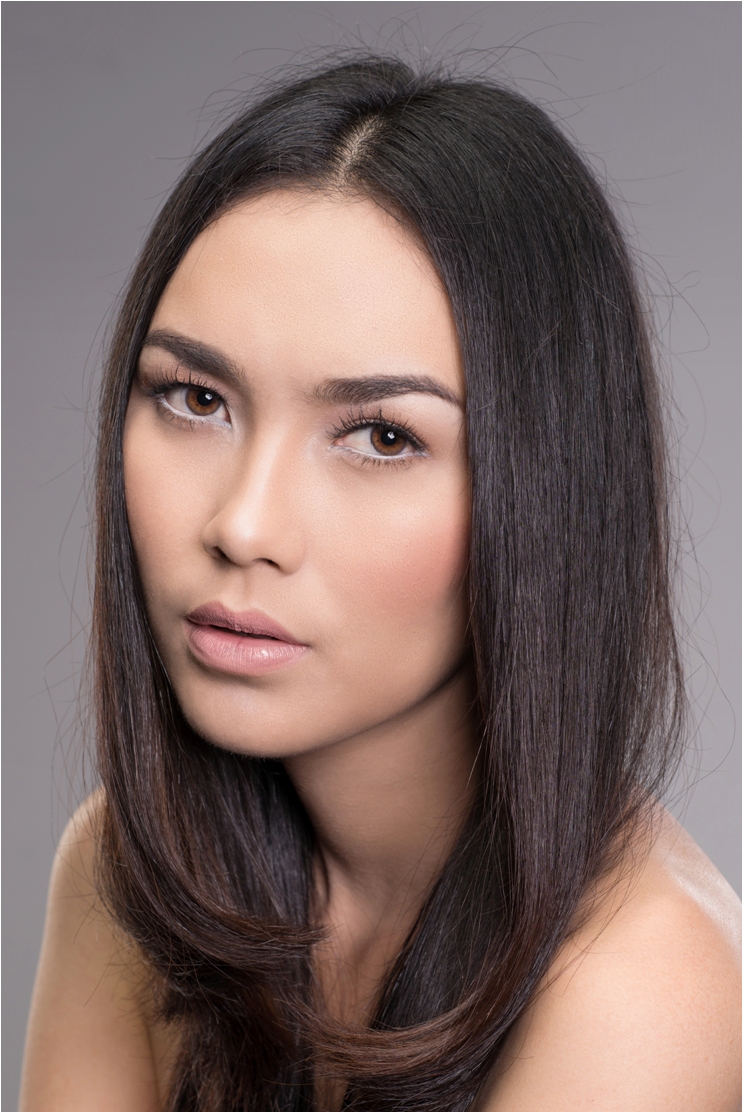 Christina Borries, Model Menawan yang Bertubuh Aduhai
