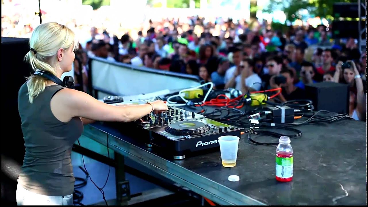 DJ Ida Engberg, Mulai Belajar DJ Sejak Umur 14 Tahun