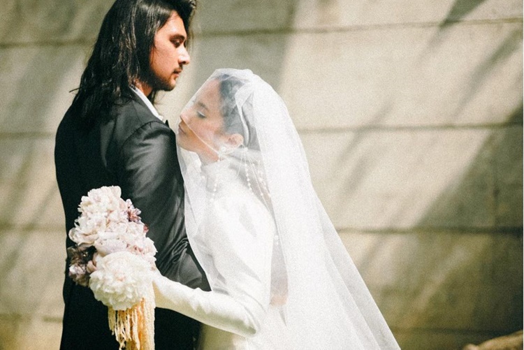 Tidak Ketahuan Pacaran, Ini 4 Artis Cantik Indonesia yang Mendadak Nikah