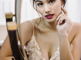 Mentari De Marelle, Model Majalah Cantik dan Seksi