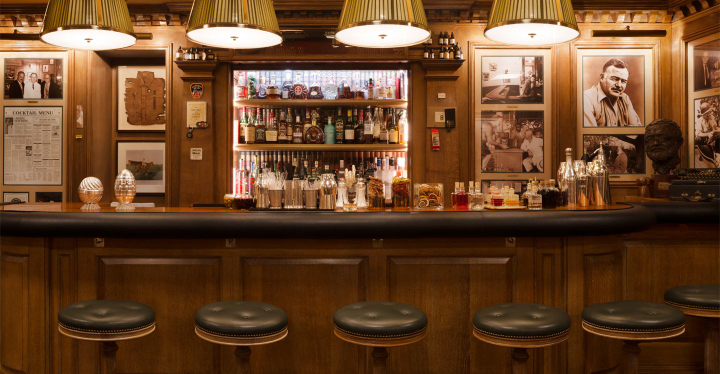 7 Kisah Menarik dari Sejarah Bar Legendaris yang Ada di Dunia