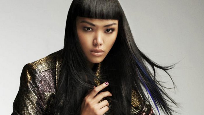 Profile Mode Kelly Tandiono, Model Cantik Yang Gila Olahraga