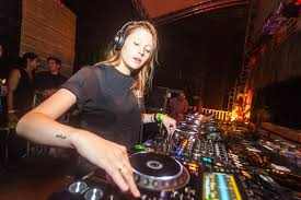 Profil DJ Charlotte de Witte, DJ Wanita Sukses Asal Belgia