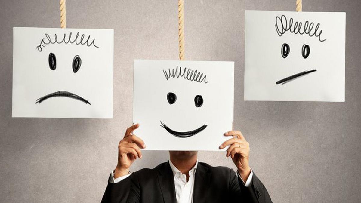 Waspada, Kecanduan Media Sosial Mengintai!