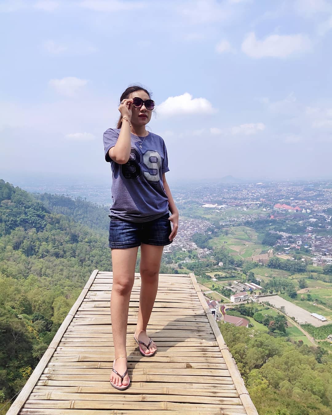 DJ Rere Monique, Female DJ yang Menghebohkan Asia Tenggara