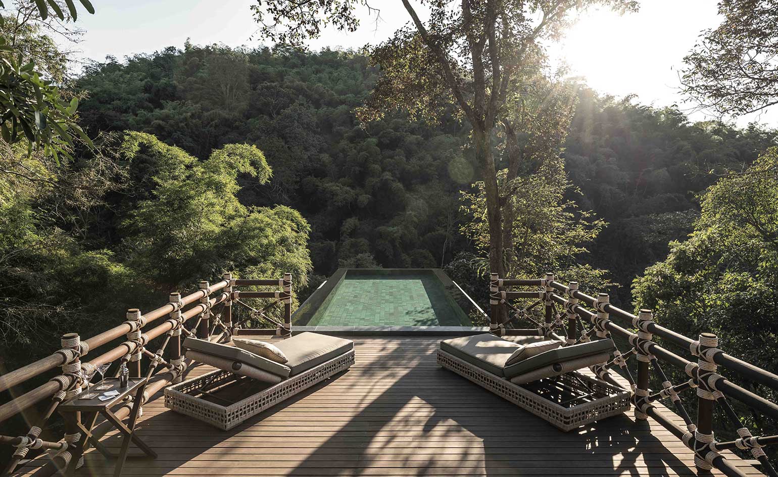 Glamping Mewah? Ini Lokasi yang Bisa Kalian Tuju!