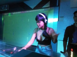 Kisah Unik DJ Dynna Dee, Ibu Sekaligus Female DJ