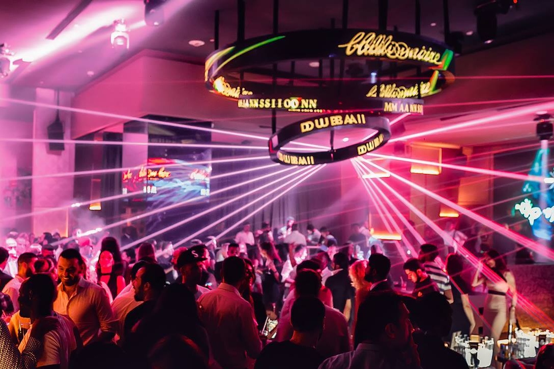 Hingar Bingar Hiburan Dunia Malam Dubai