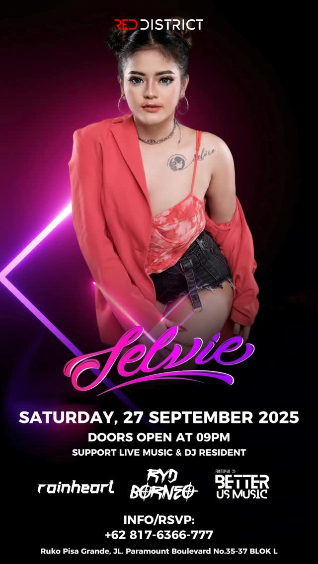 RED DISTRICT GADING SERPONG - SELVIE