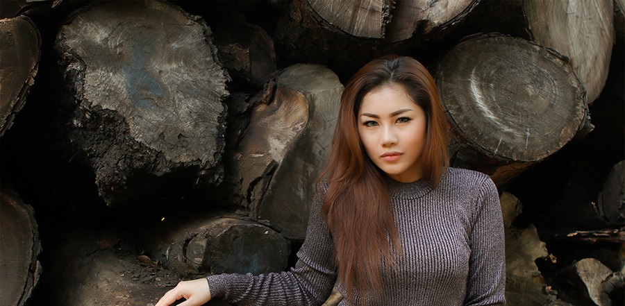Grace Wijaya, Lebih Memilih di Luar Daripada di Dalam