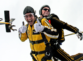 Skydiving, Berbahaya Namun Bermanfaat
