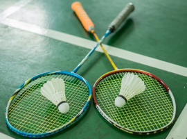 5 Rekomendasi Raket Badminton Terbaik untuk Pemula hingga Pro