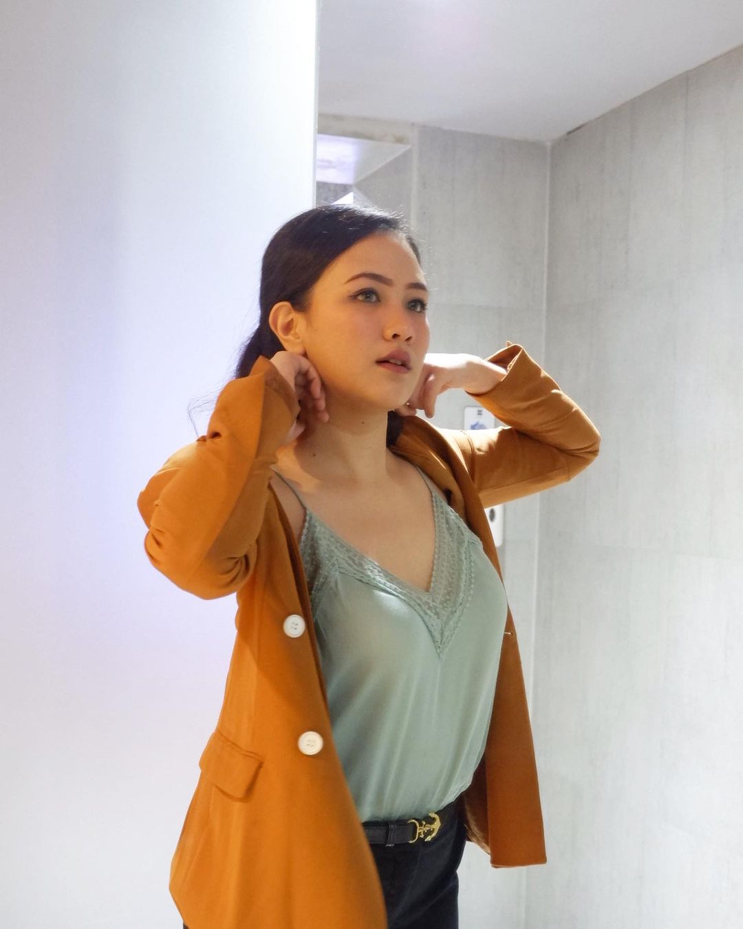 Nadya Safura, Atlet E-Sports yang Meroket Setelah Diselingkuhi