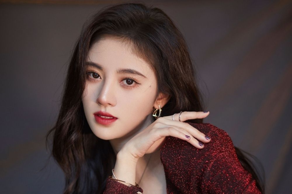 7 Pesona Cantik Aktris Tiongkok yang Kariernya Sedang Bersinar