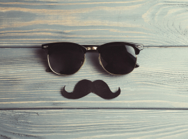 Tampil Gaya, Ini Deretan Kacamata Mewah untuk Pria