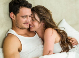 5 Kata Ini Sering Diucapkan Pasangan Sebelum Mulai Bercinta