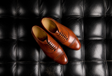 Tampil Profesional dengan 5 Sepatu Formal Lokal Pria Ini