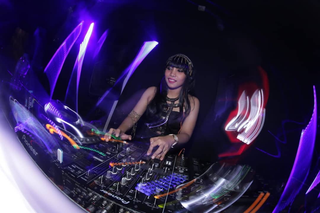 Hermita Wahyuni, Female DJ yang Tertarik dengan Keesoktisan Bali