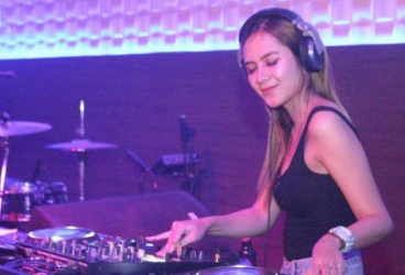 Suka Duka Arina Rose Menjadi Female DJ
