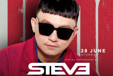 BLUE STORK GADING SERPONG - STEVE CHRIS