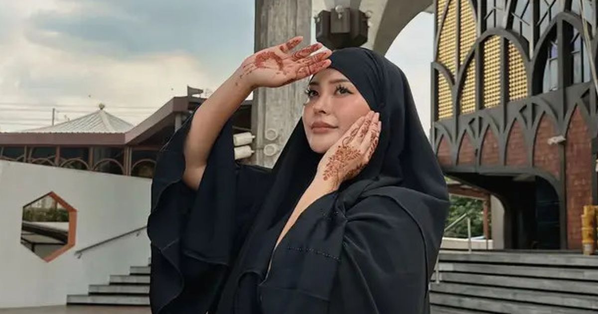 Perjalanan Seorang Bintang Porno Sampai Tobat