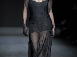 Model Plus Size di Milan Fashion Week yang Mengukir Sejarah