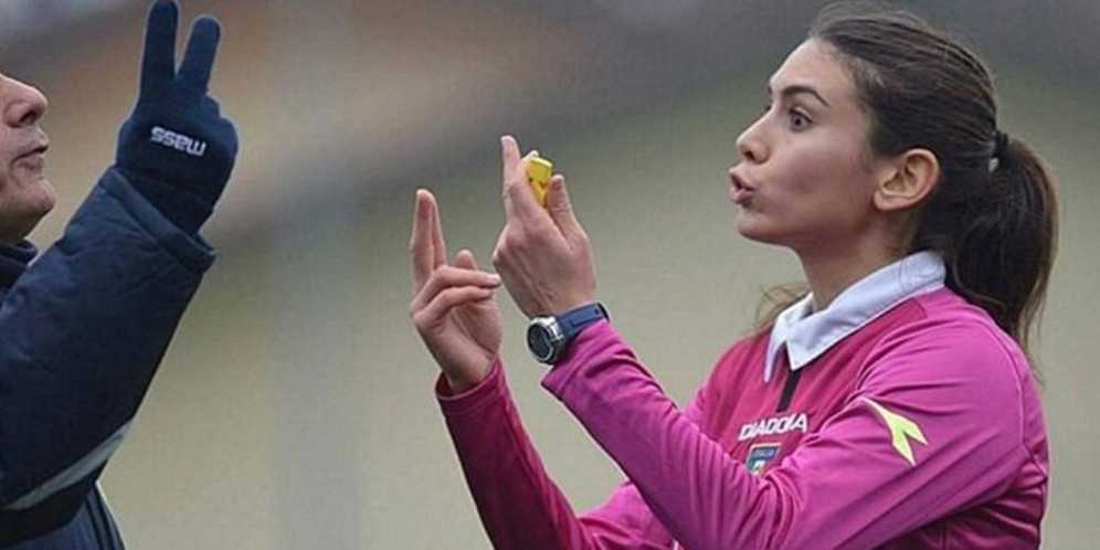 Elena Tambini, Model Cantik Sekaligus Wasit Serie A Italia