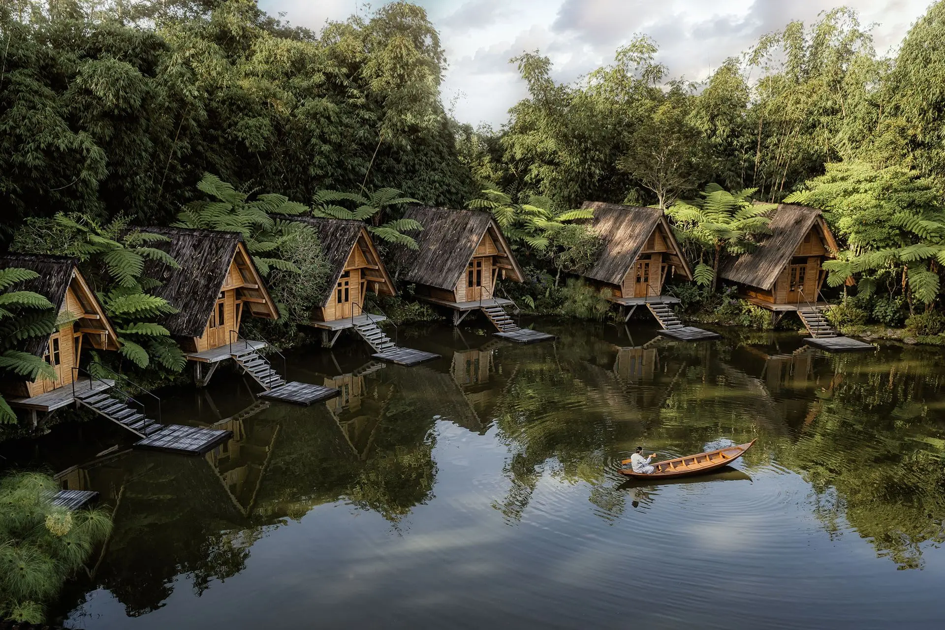 Glamping Mewah? Ini Lokasi yang Bisa Kalian Tuju!