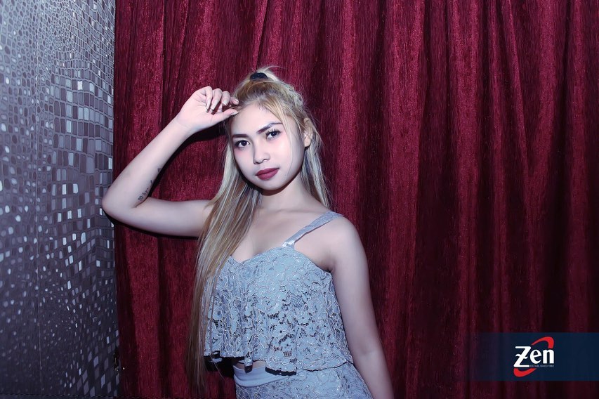 DJ Queen Carolline DJ Queen Carolline