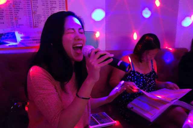 Inilah Alasan Ratusan Ruang Karaoke di Korea Ditutup 