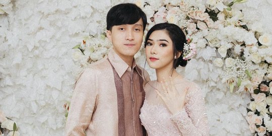 Tidak Ketahuan Pacaran, Ini 4 Artis Cantik Indonesia yang Mendadak Nikah