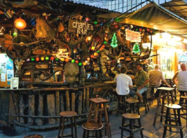 Cheap Charlie’s Bar Salah Satu Bar Yang Murah Dan Paling Unik Bangkok