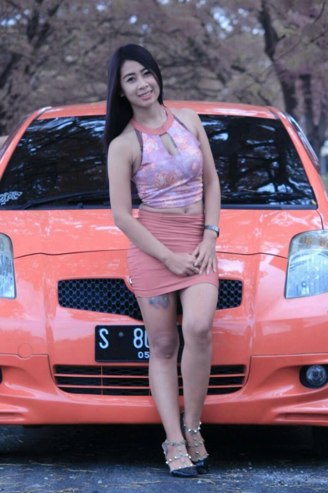 Profil Denisa Alinda Zain, Model Sexy Full Body Profil Denisa Alinda Zain, Model Sexy Full Body