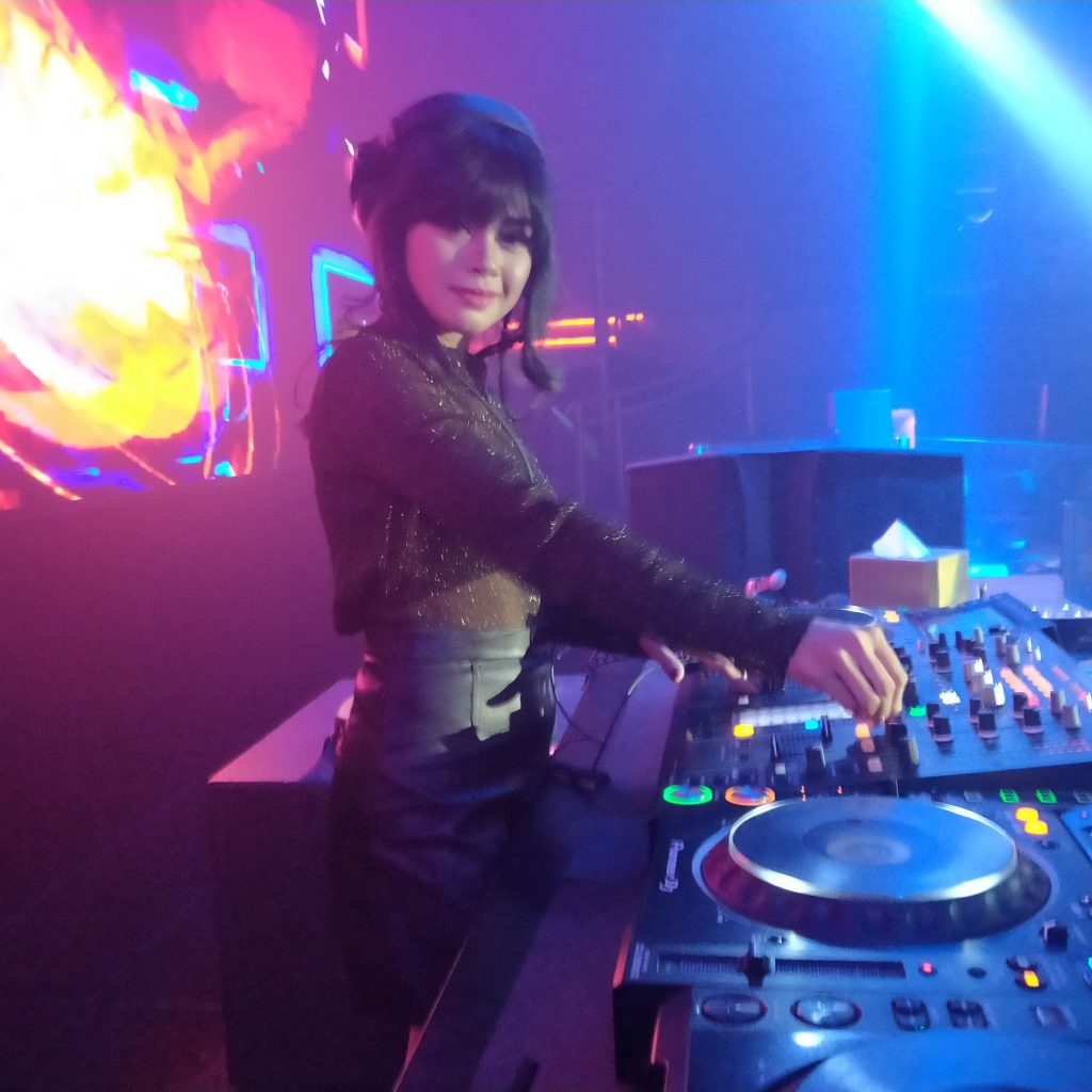 DJ Hanicy, Si Cantik yang Ingin Menjadi Entertainer dan Entrepereneur