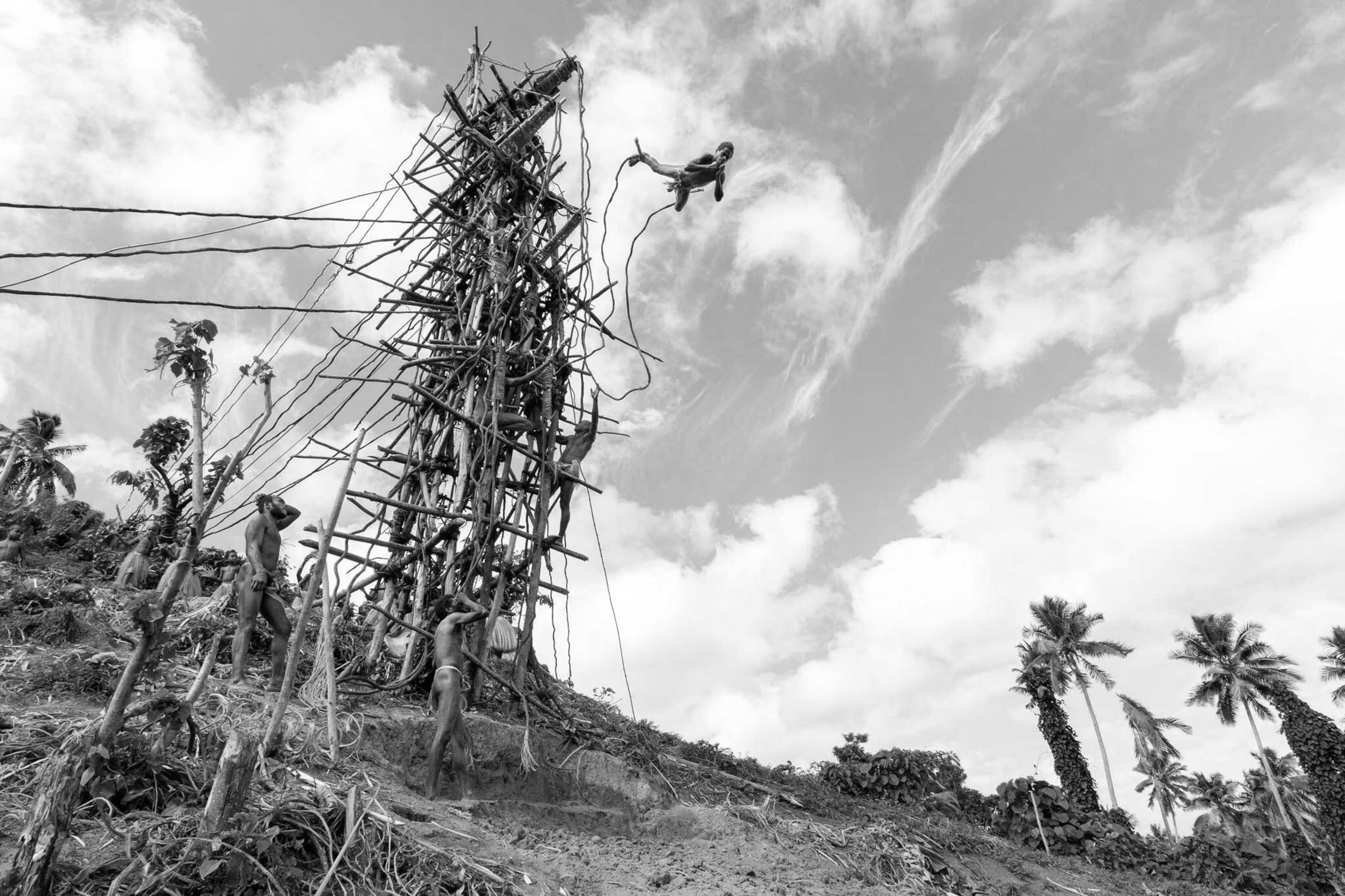 Bungee Jumping, Dari Ritual Hingga Jadi Olahraga Ekstrem