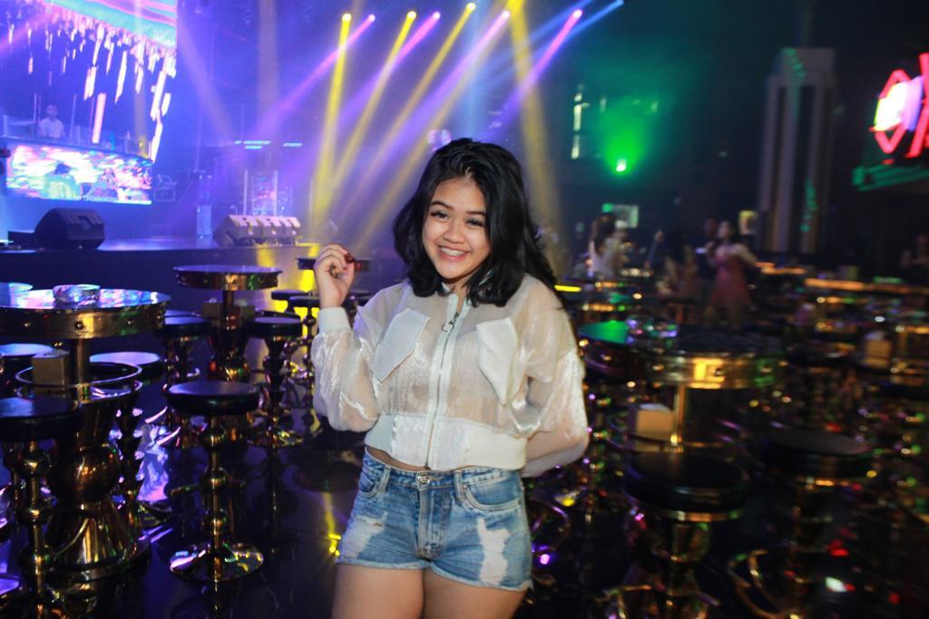 Berkenalan Dengan DJ Cantik Tari Sri Soraya