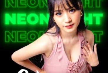 CLIQUE SPOT GADING SERPONG - NEON LIGHT (KHAYLA)