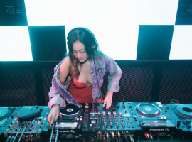 Zabylla, Female DJ yang Panas Membara