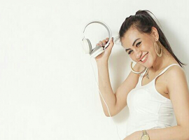 Saras Sanchez, Female DJ yang Jago Tarik Suara