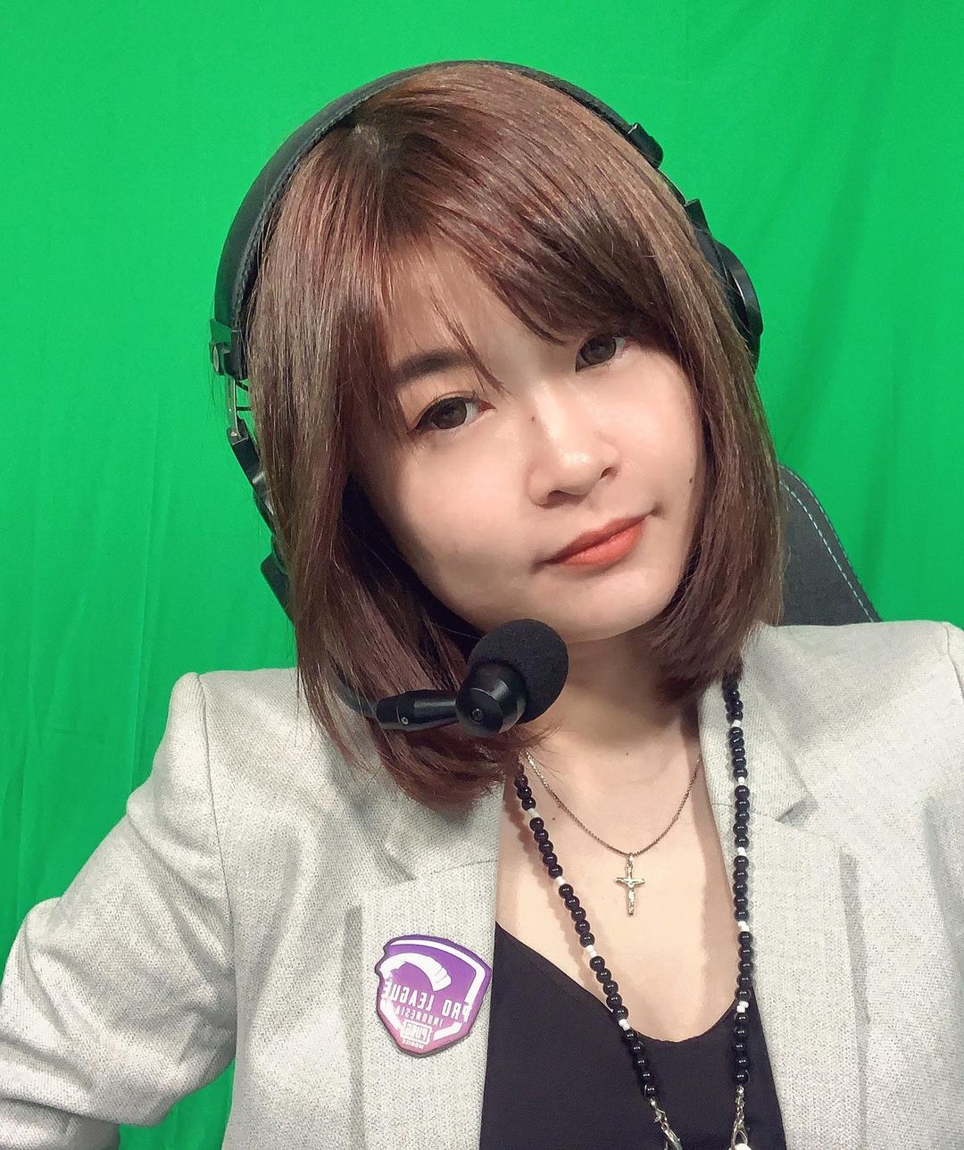 Jessica “Jelly” Azali, Shoutcaster Favorit yang Serba Santai