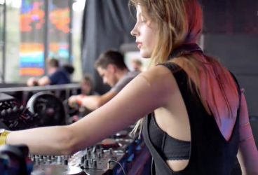 DJ Charlotte De Witte, Seorang Techno Queen