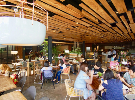 Hara Café, Lokasi Ngopi Unik di Bandung