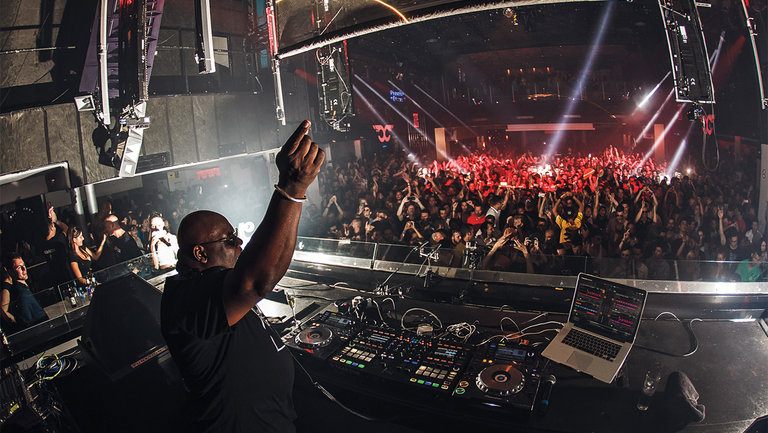 Menilik Meriahnya Night Club Escape di Lagos